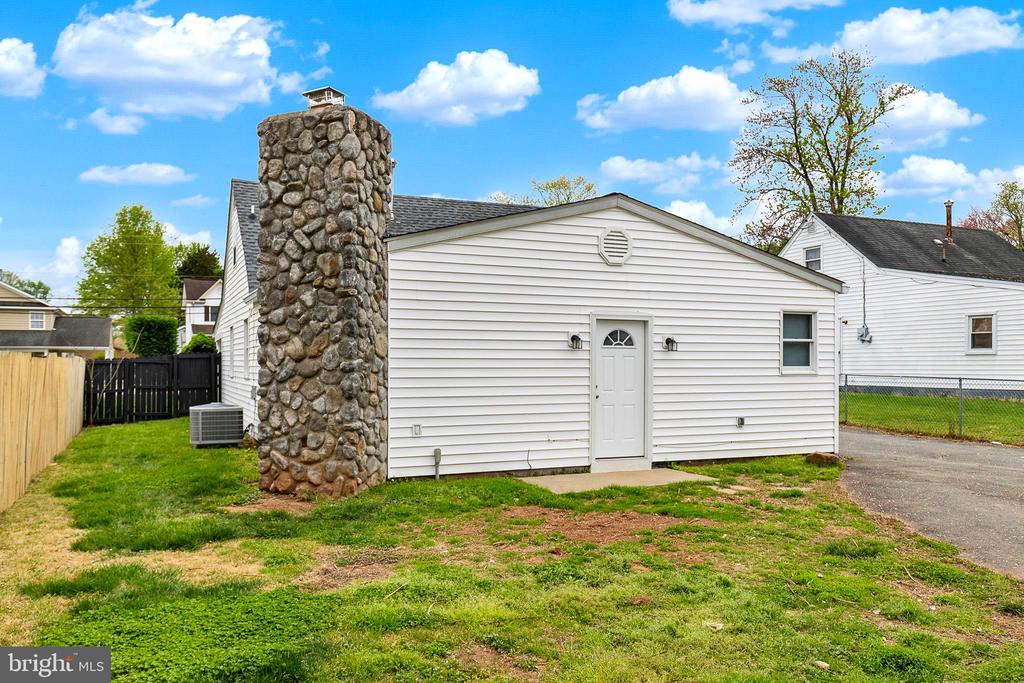 120 Polk Dr