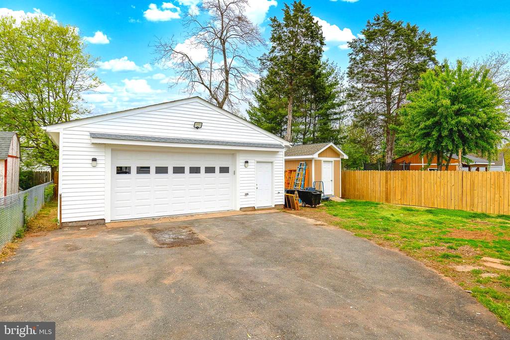 120 Polk Dr