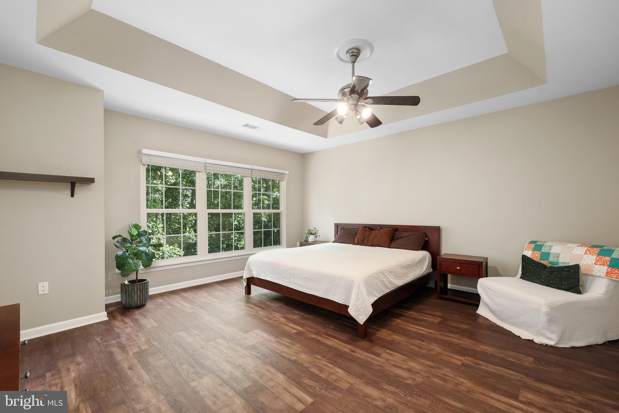 9239 GREENSHIRE DRIVE