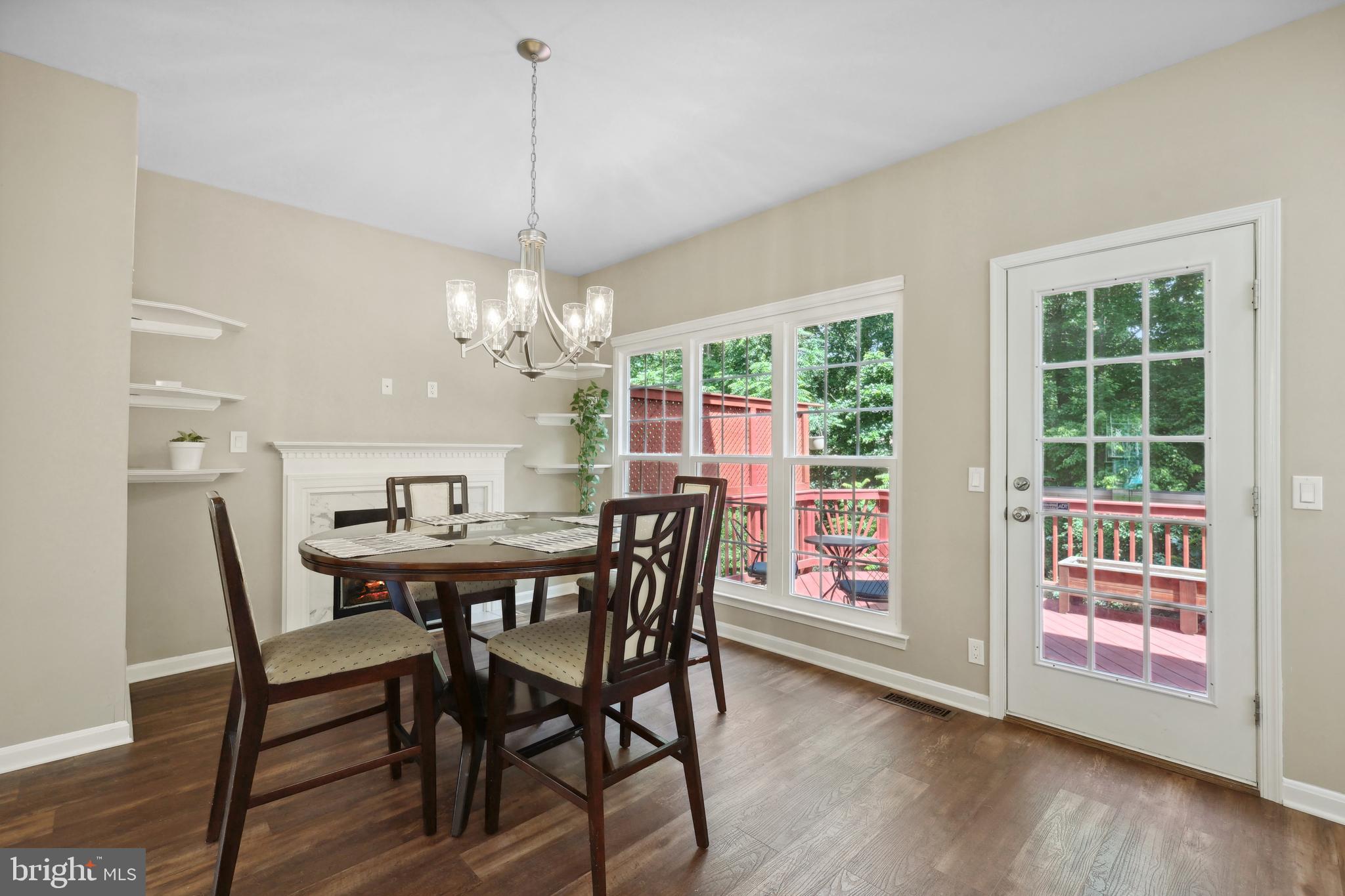 9239 GREENSHIRE DRIVE