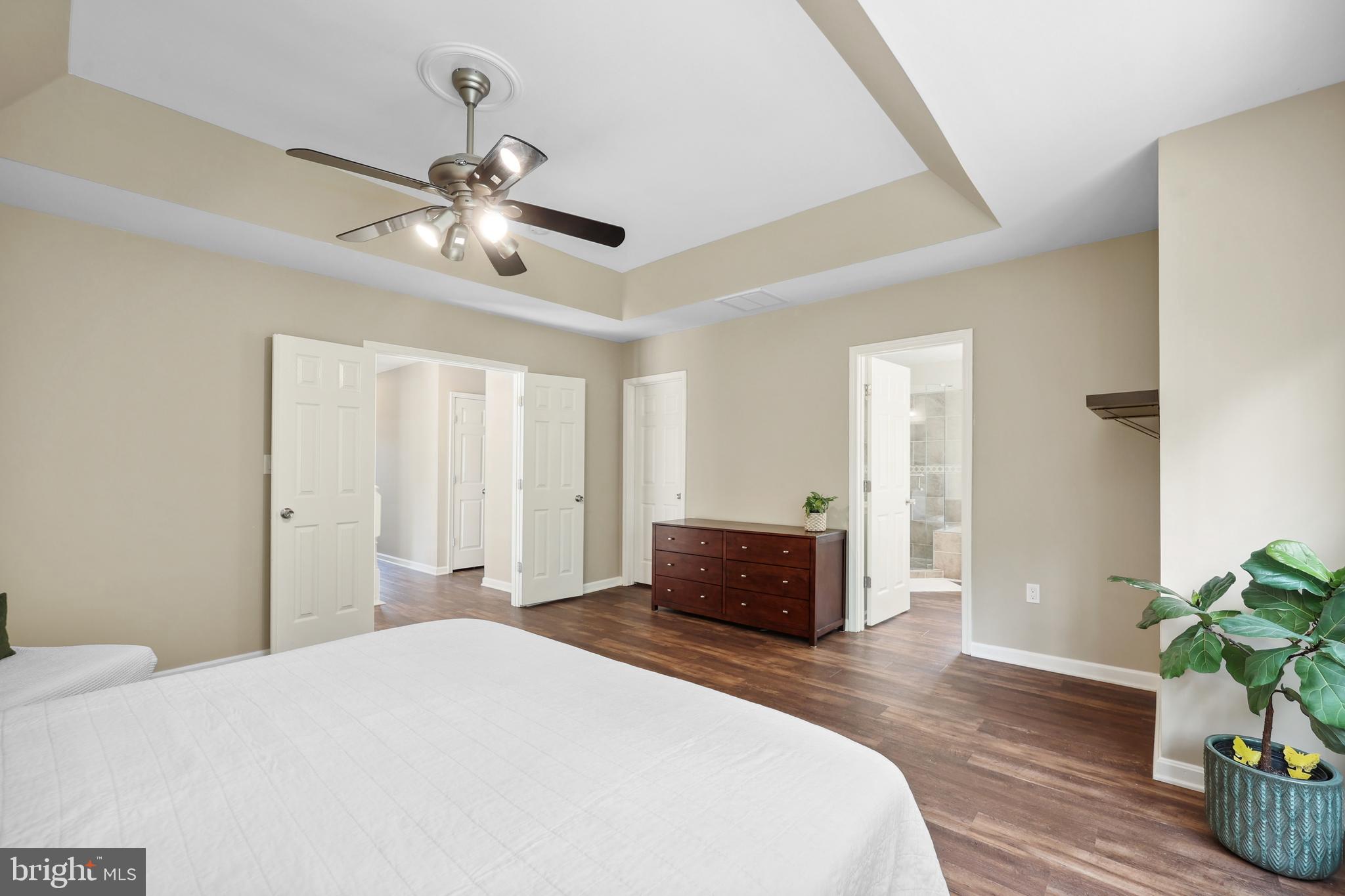 9239 GREENSHIRE DRIVE