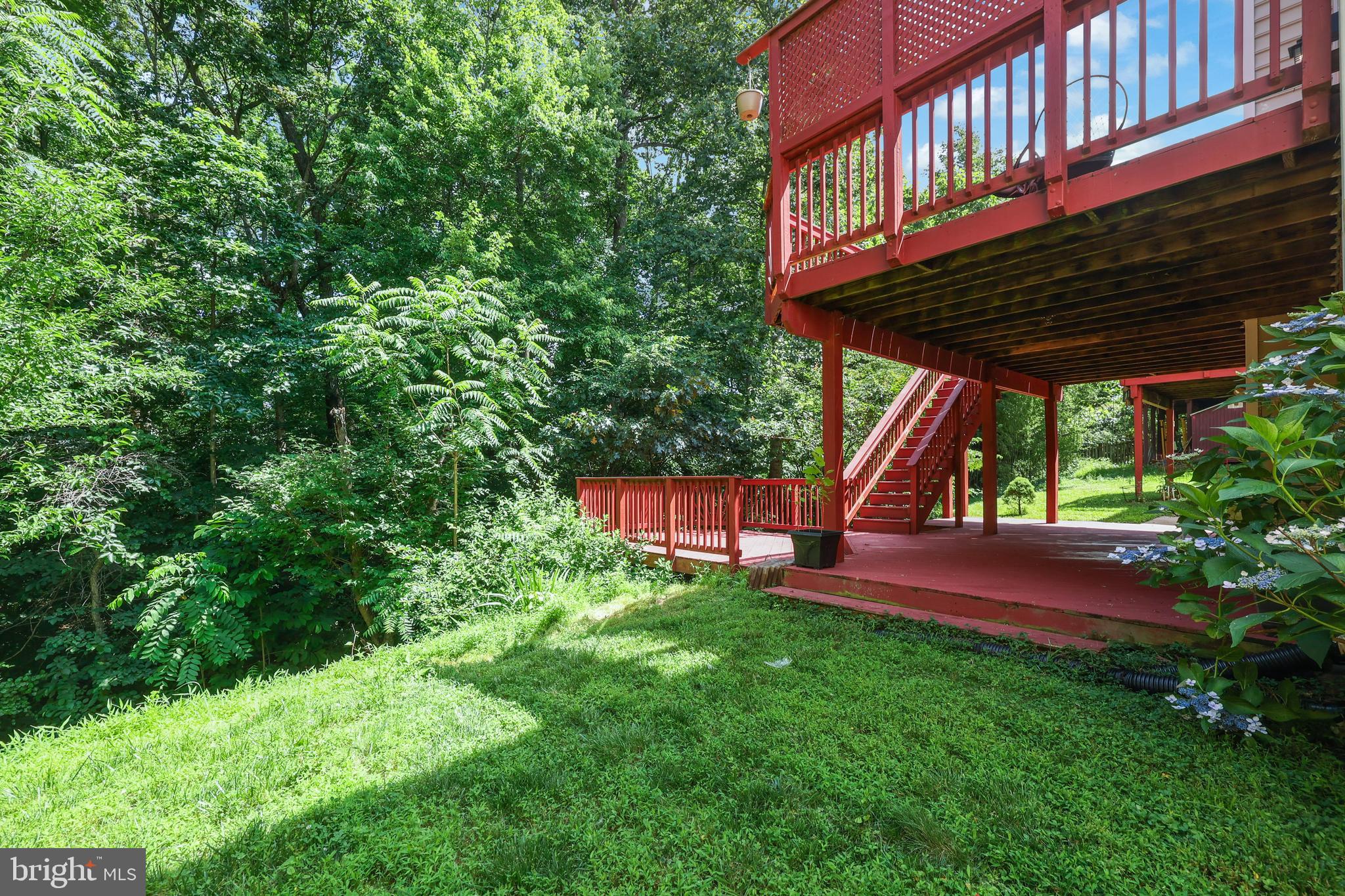 9239 GREENSHIRE DRIVE