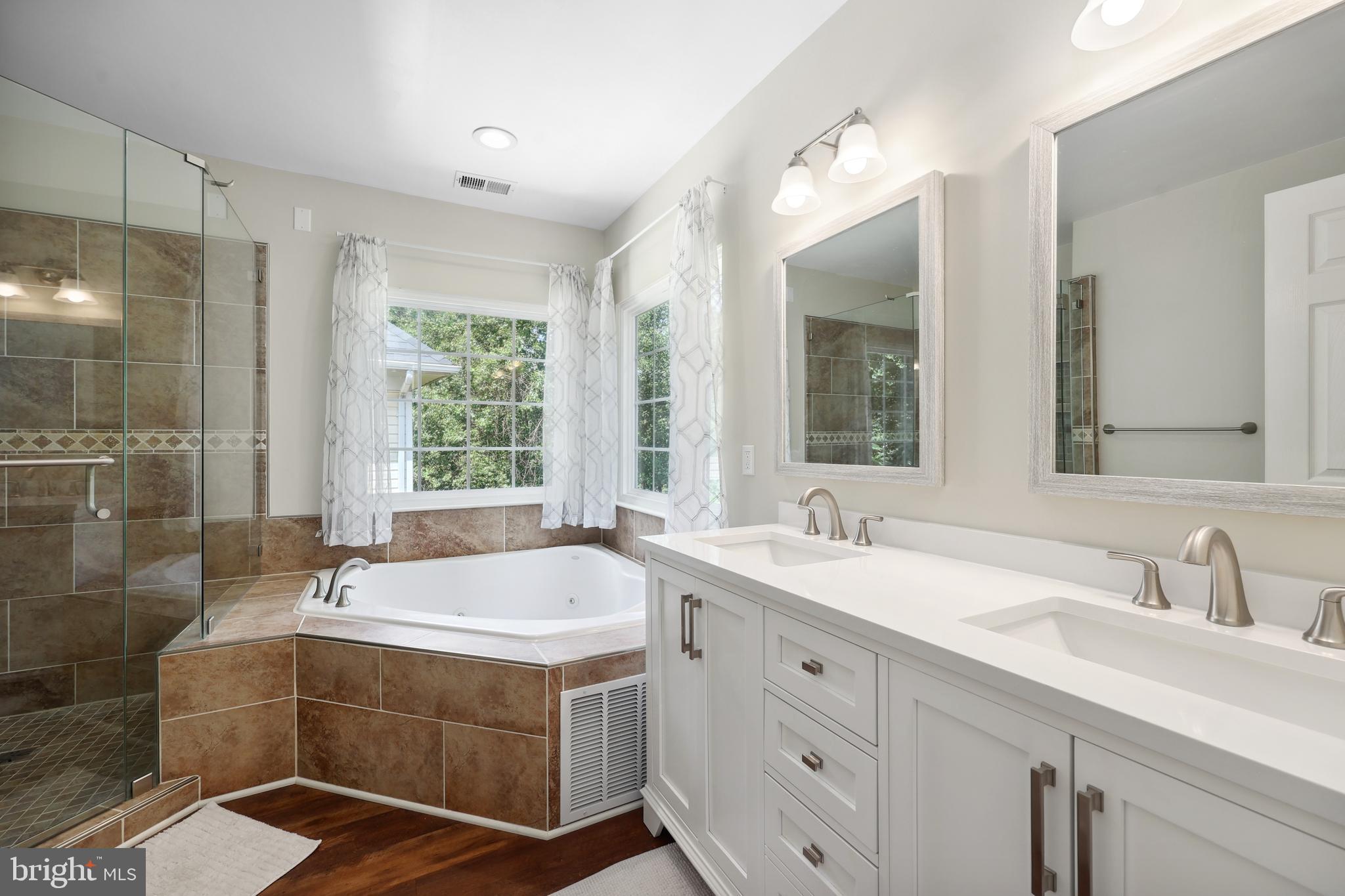 9239 GREENSHIRE DRIVE