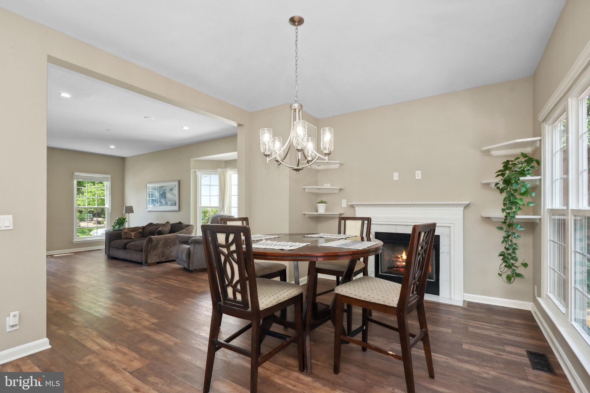 9239 GREENSHIRE DRIVE