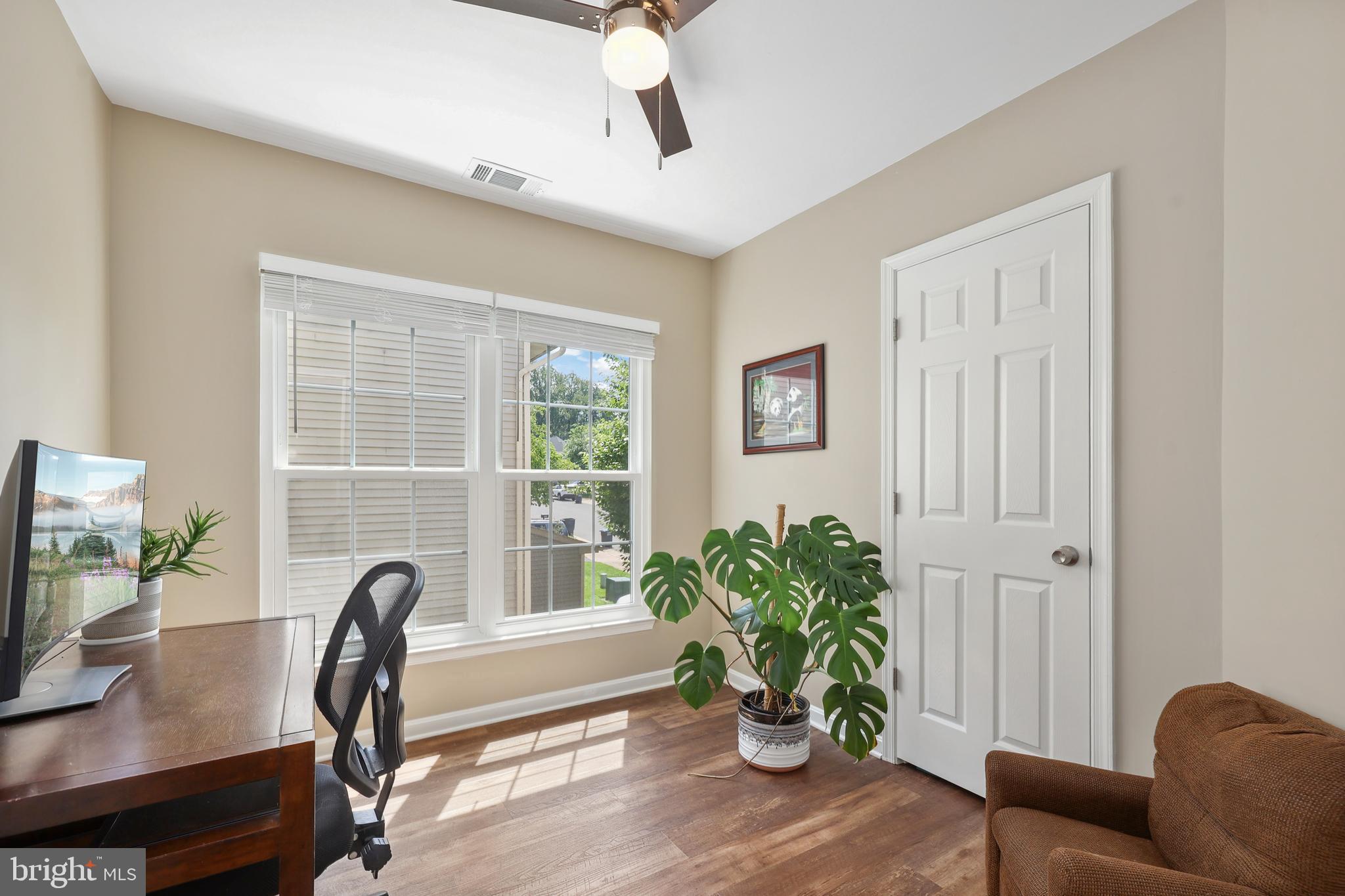9239 GREENSHIRE DRIVE