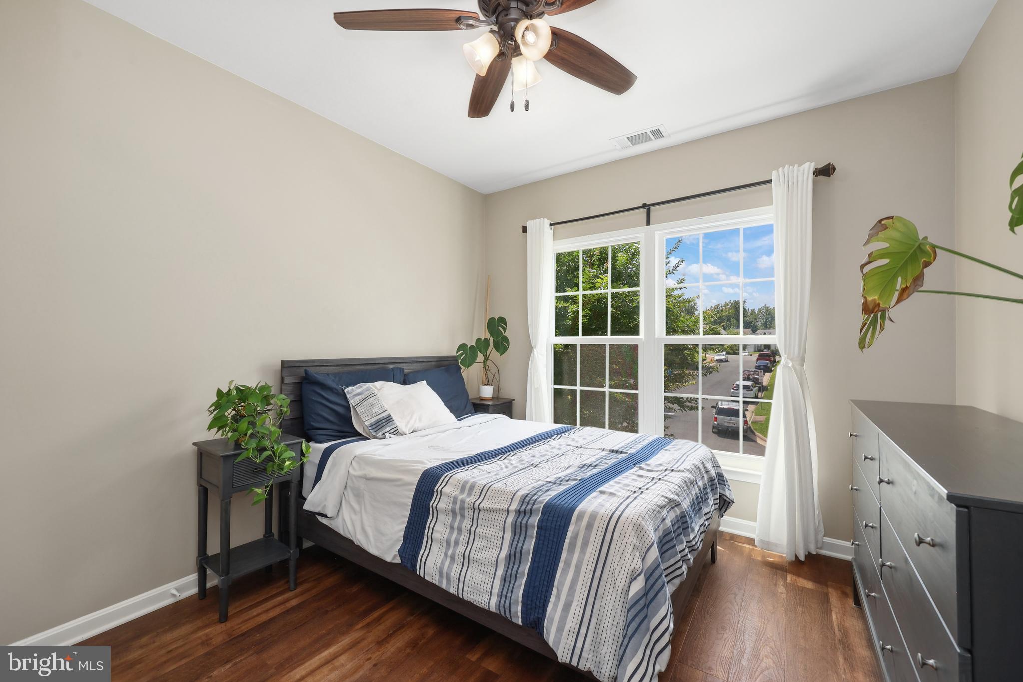 9239 GREENSHIRE DRIVE