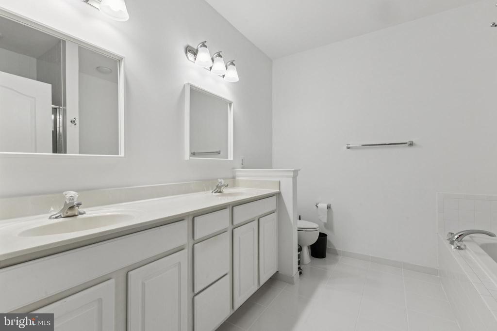 9710 HANDERSON PLACE UNIT 302