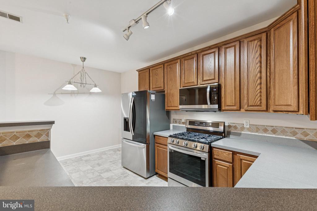 9710 HANDERSON PLACE UNIT 302
