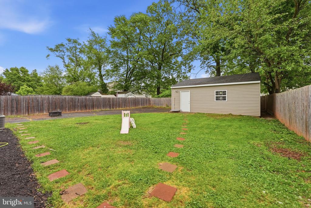 243 KENT DRIVE