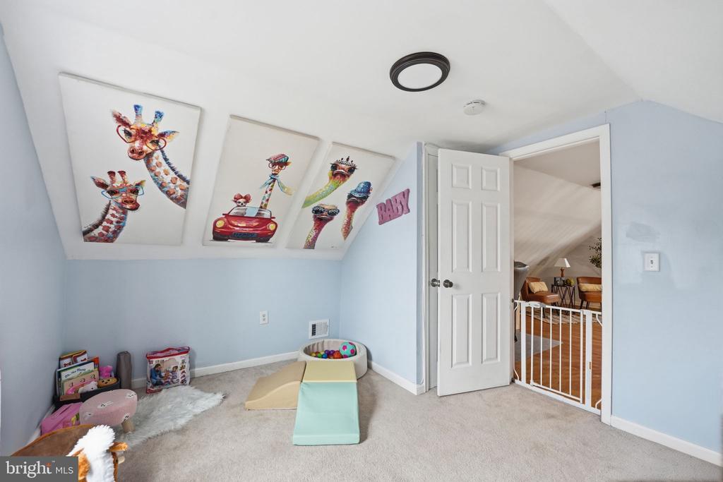 243 KENT DRIVE