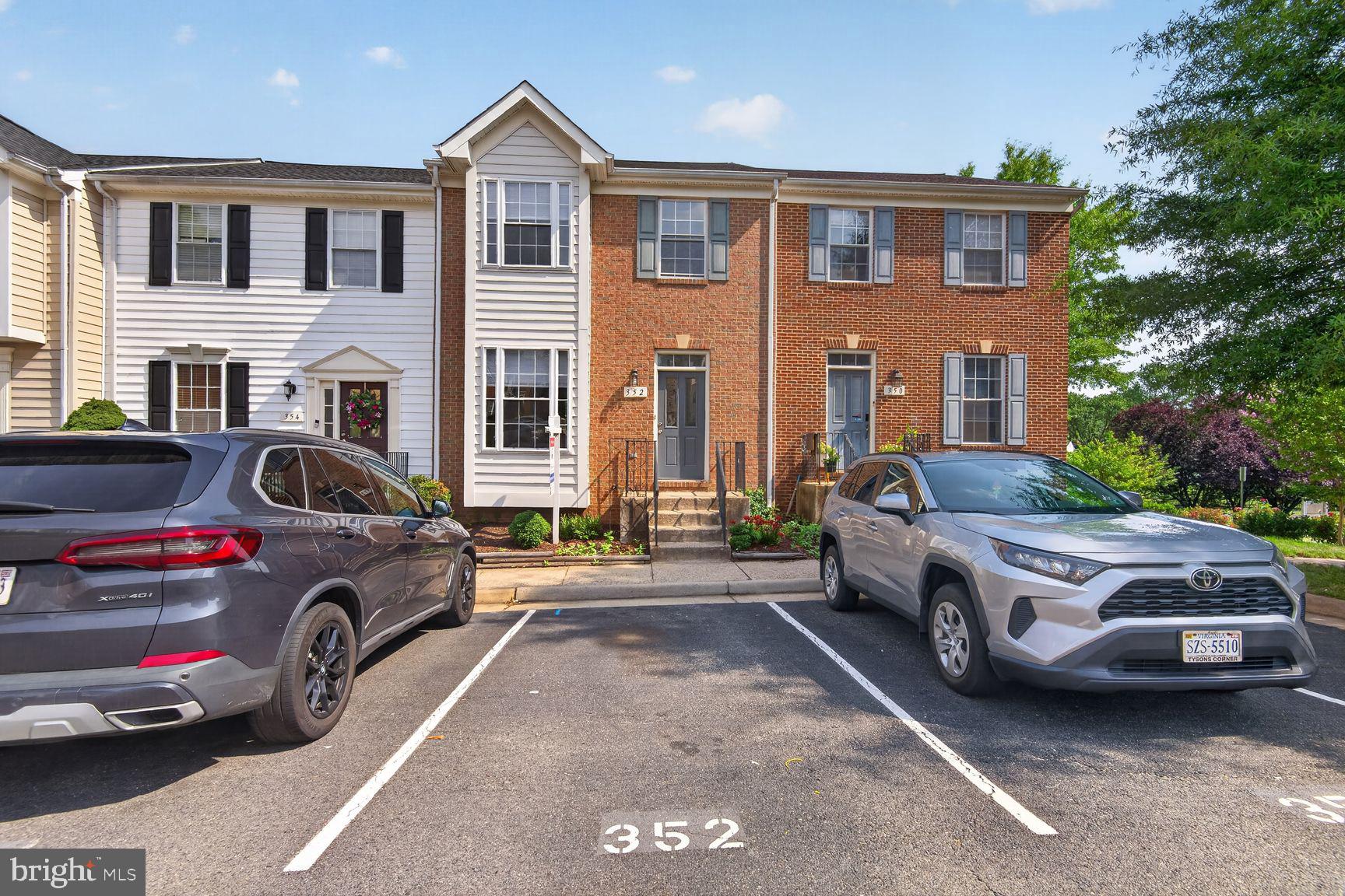 352 KIRBY STREET