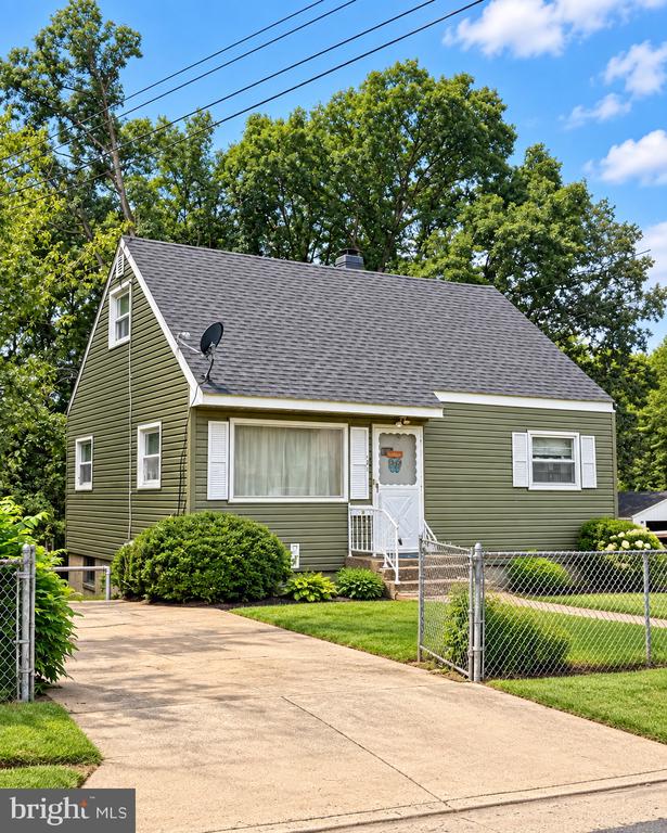 181 LAMBERT DRIVE