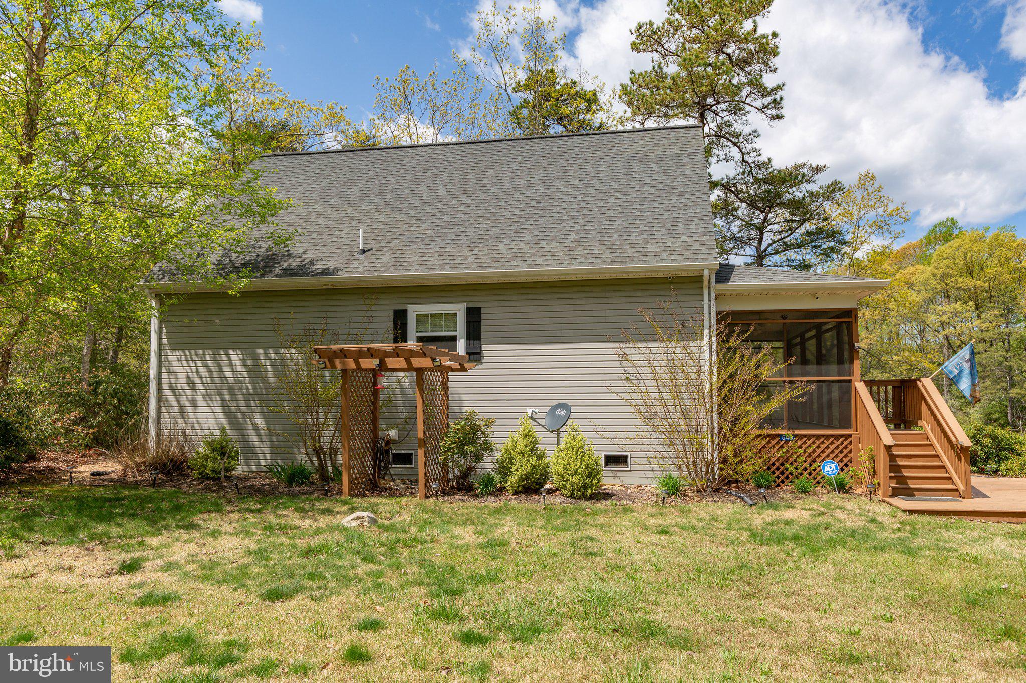 540 Curve Way