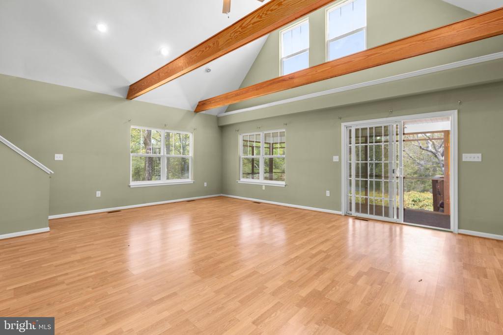 540 Curve Way