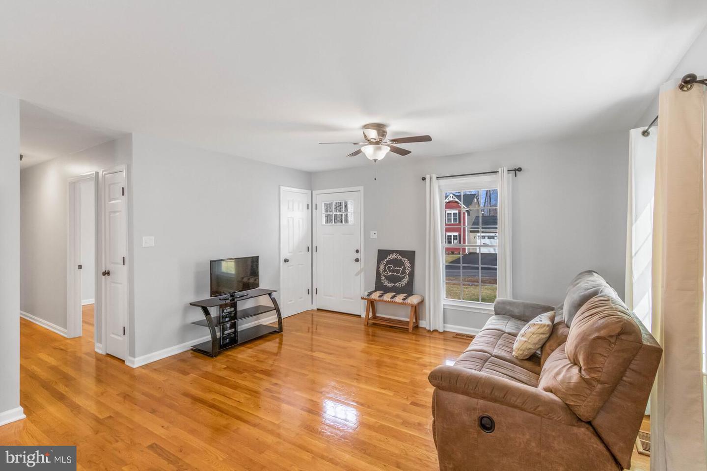 102 Jefferson AVENUE