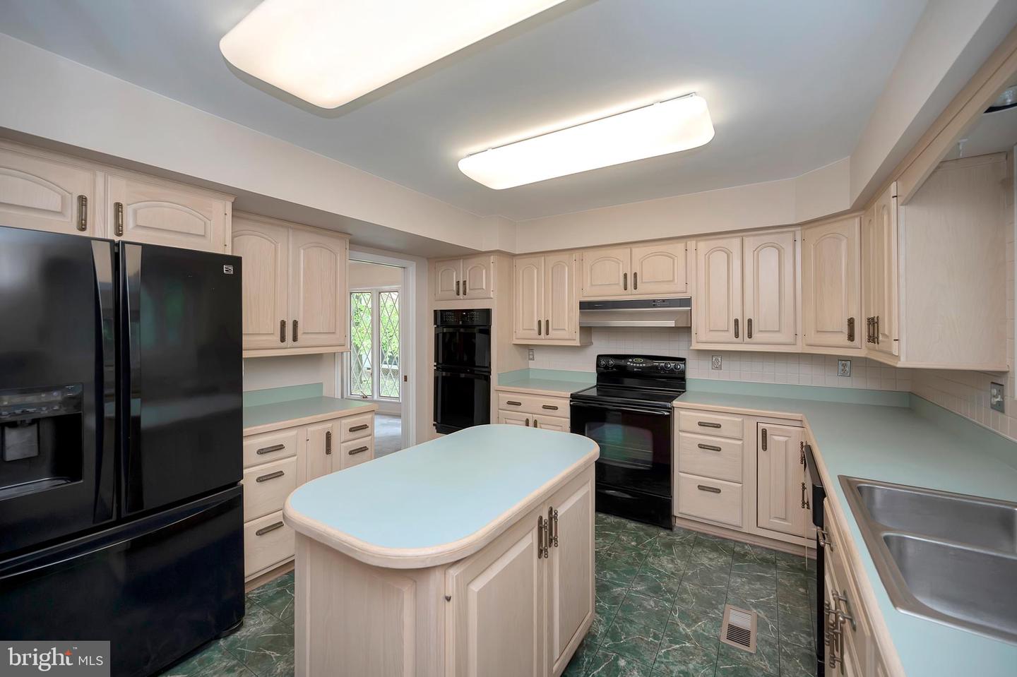 102 Spotswood ROAD