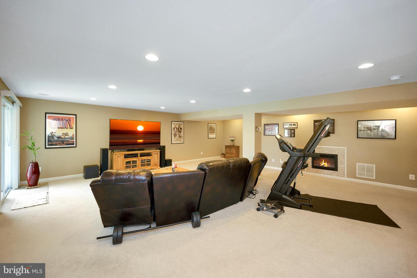 1455 Chesterfield ROAD