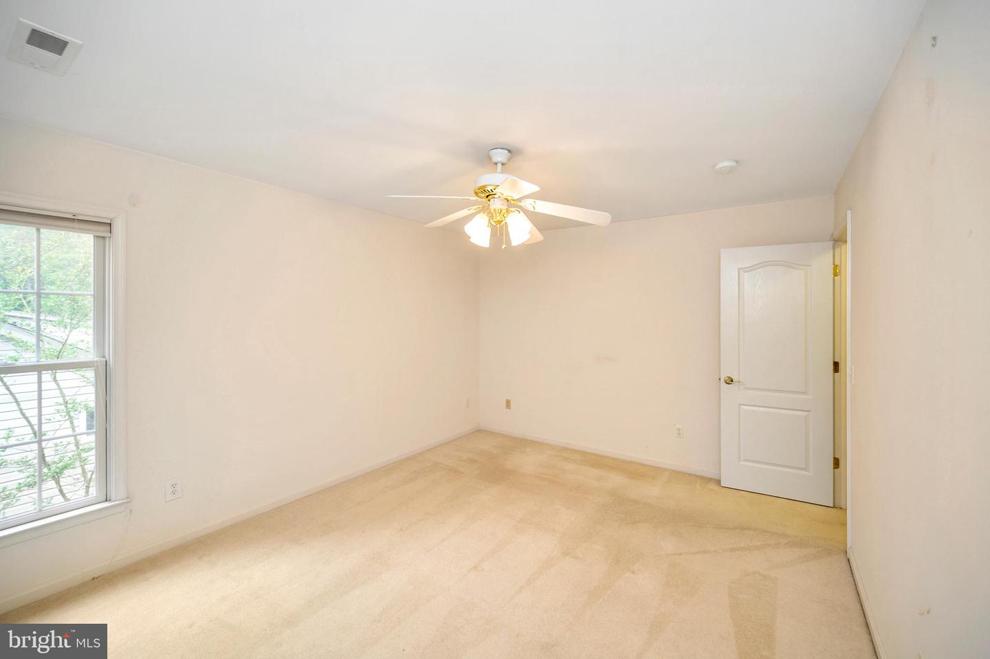 100 Sand Trap LANE