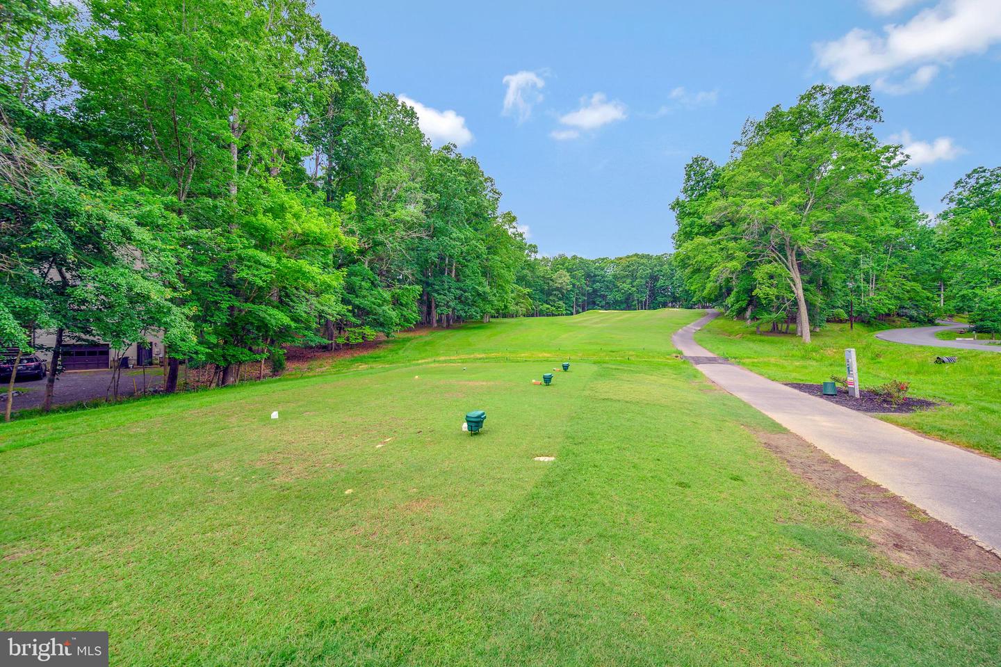 100 Sand Trap LANE