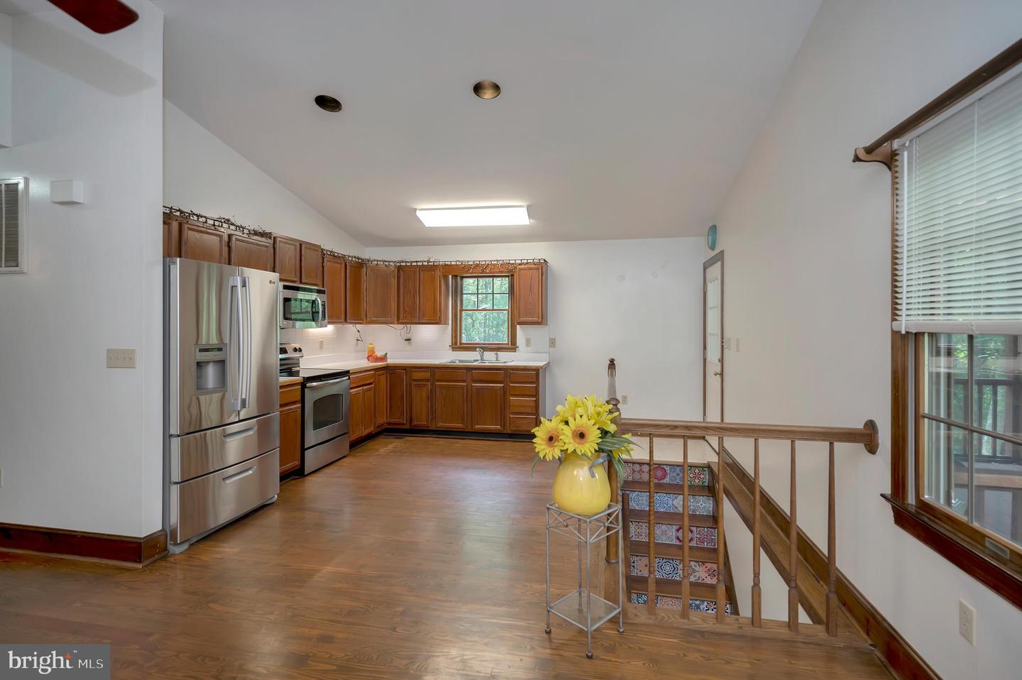 10165 Meadows ROAD