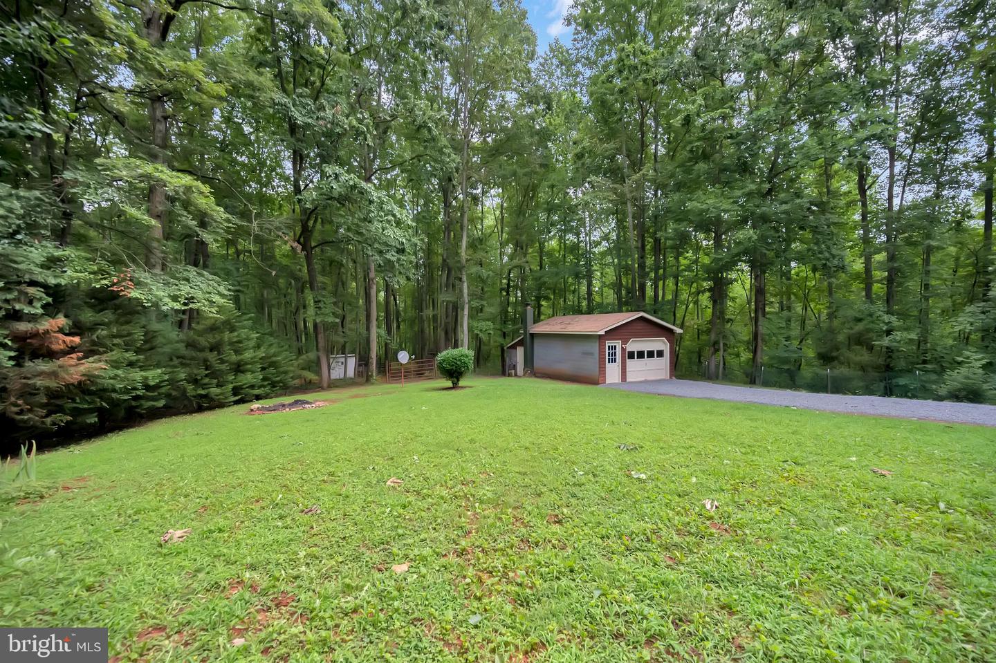 10165 Meadows ROAD