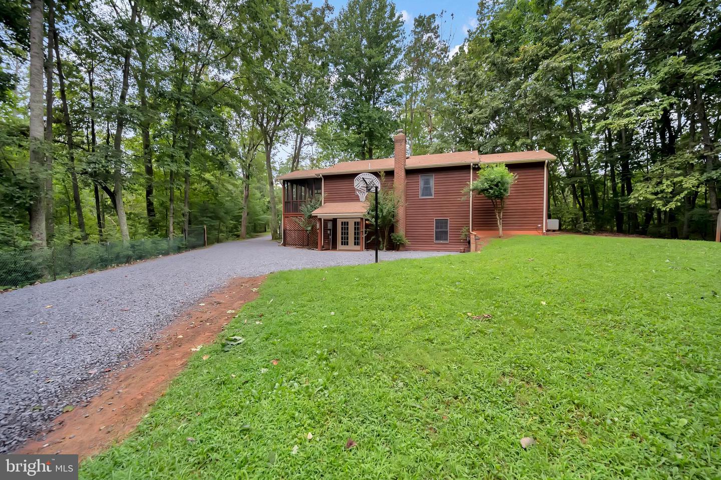 10165 Meadows ROAD