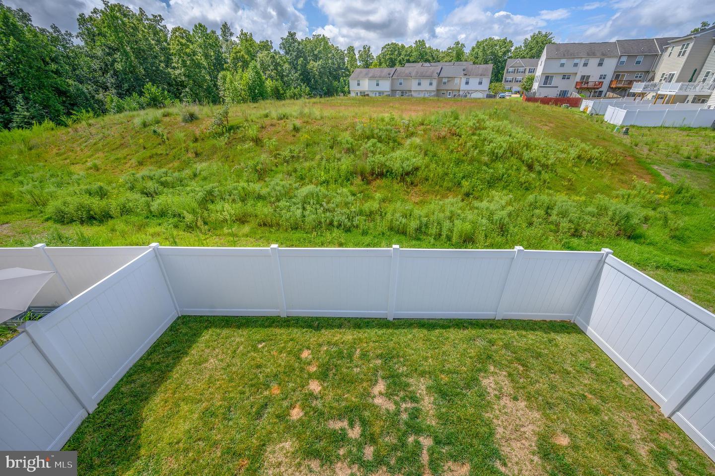 2736 Bears den DRIVE