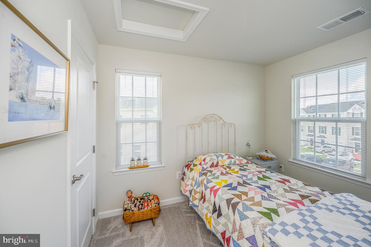 2736 Bears den DRIVE