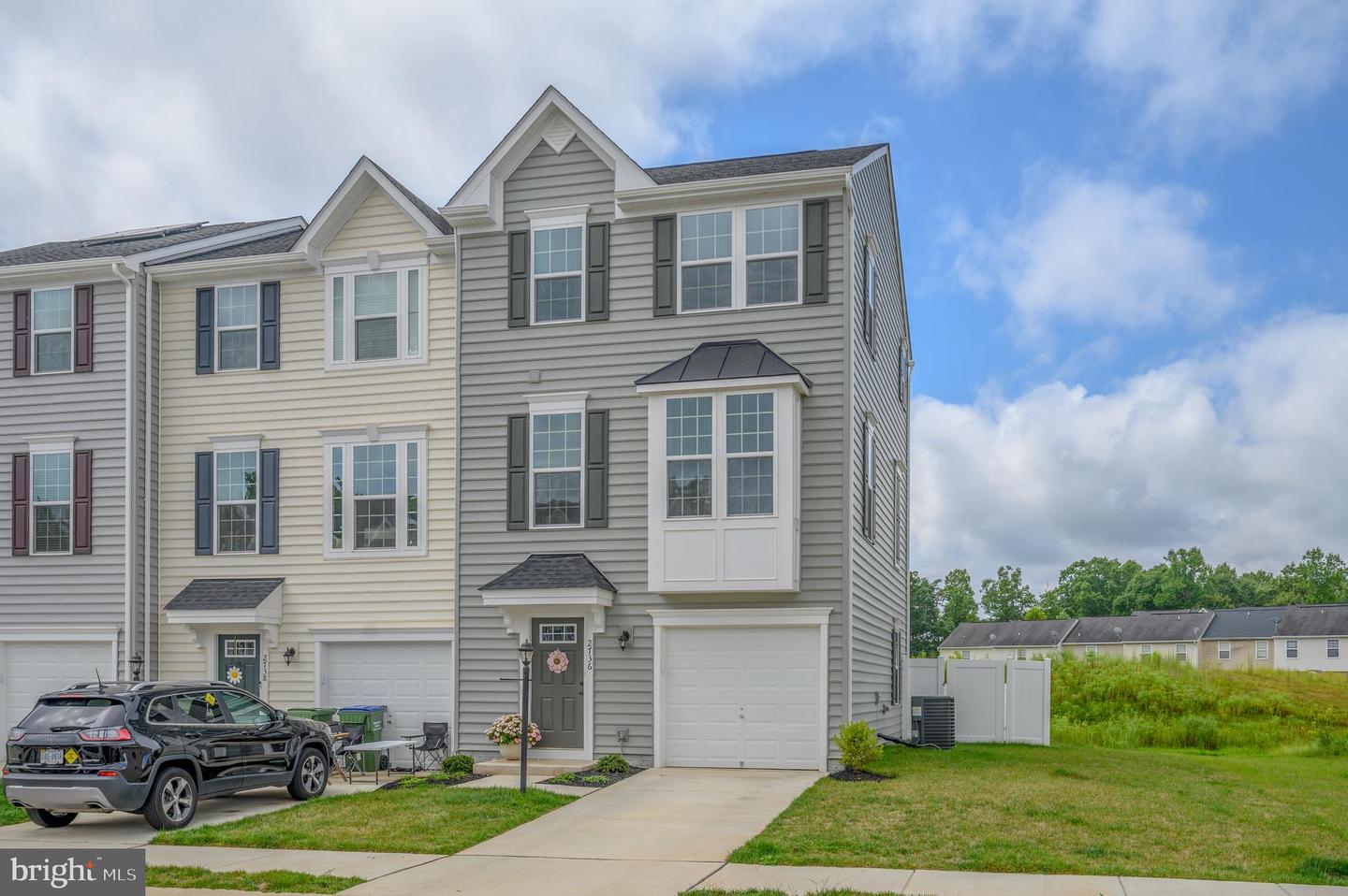 2736 Bears den DRIVE