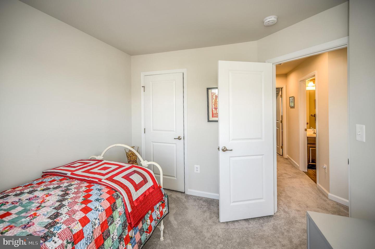 2736 Bears den DRIVE
