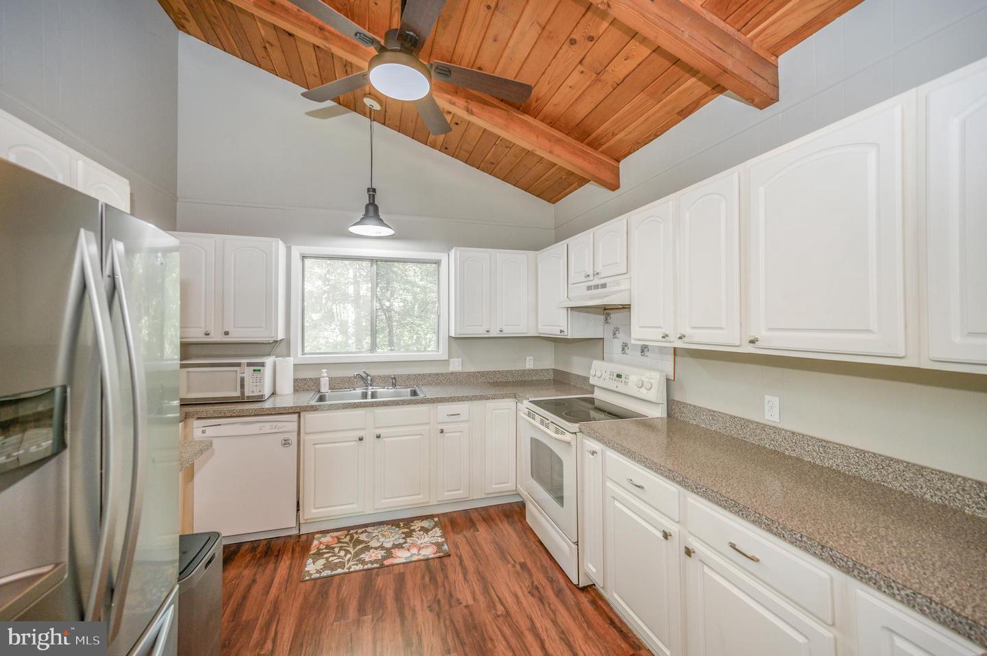 105 Birchside CIRCLE