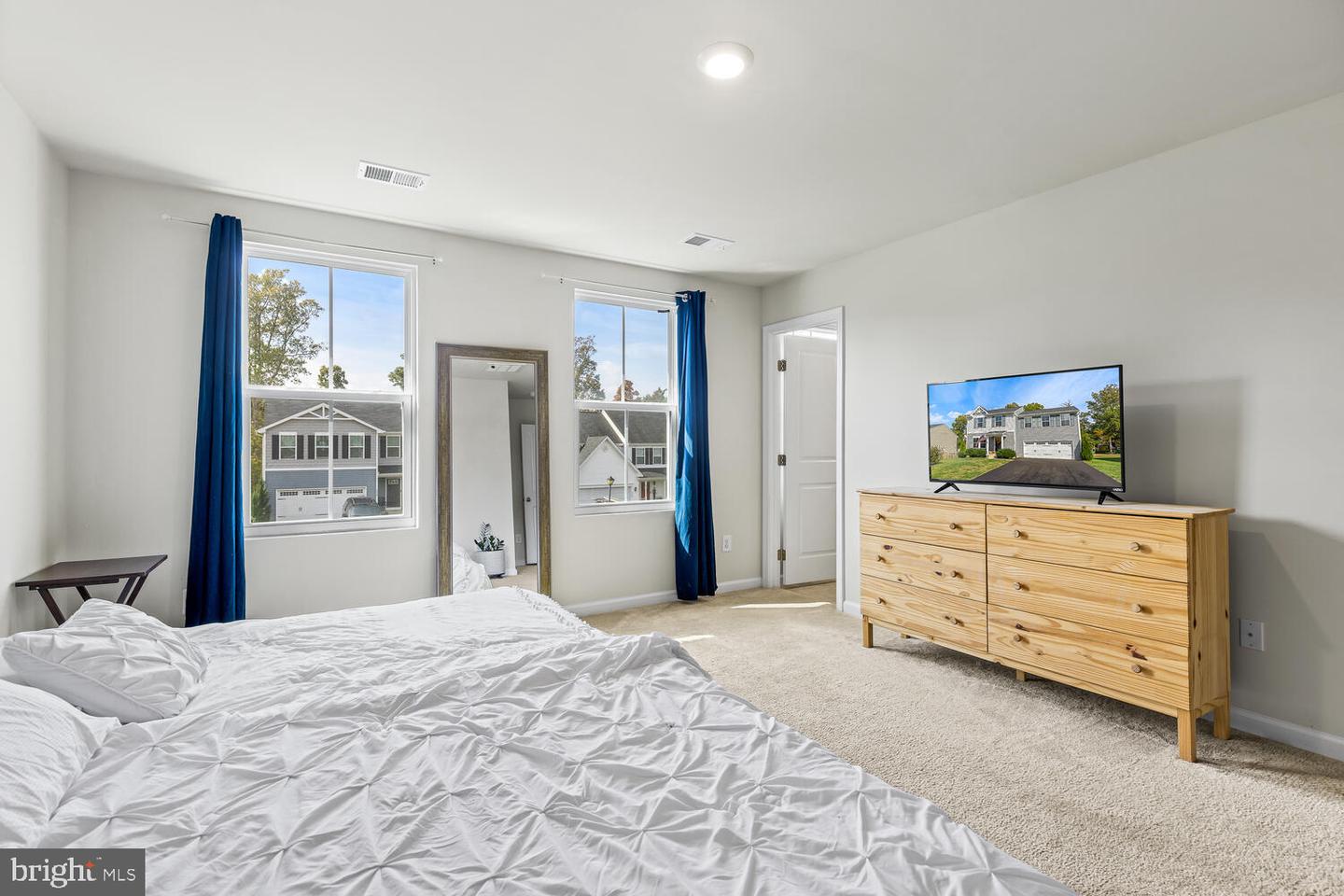 2055 Mourning Dove DRIVE