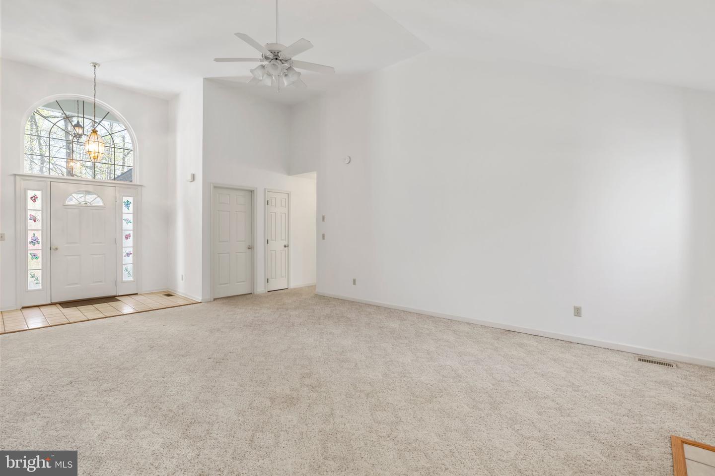 4233 Lakeview PARKWAY