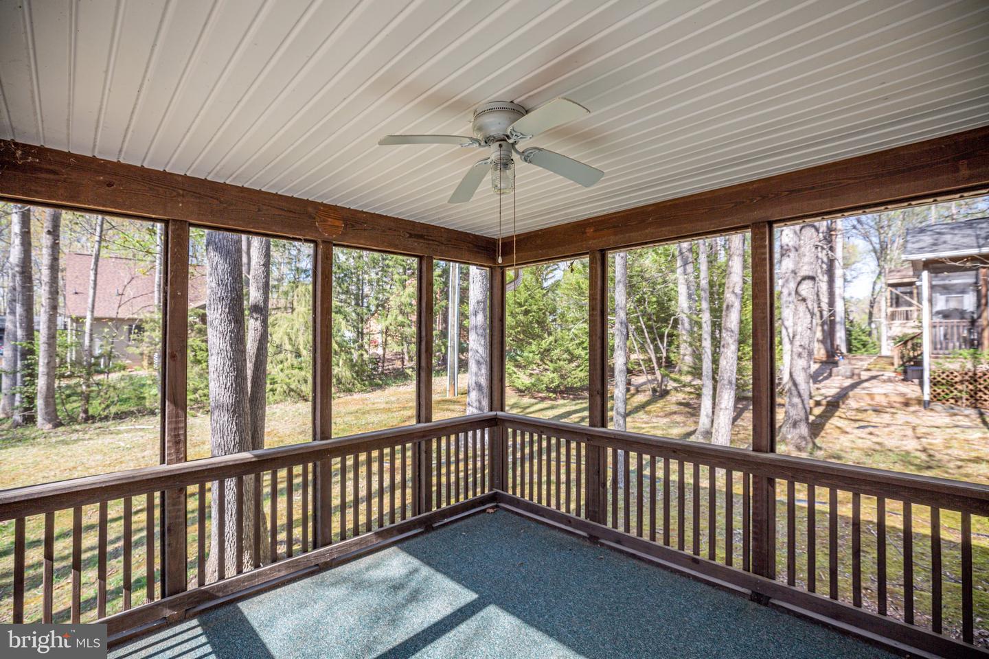 4233 Lakeview PARKWAY