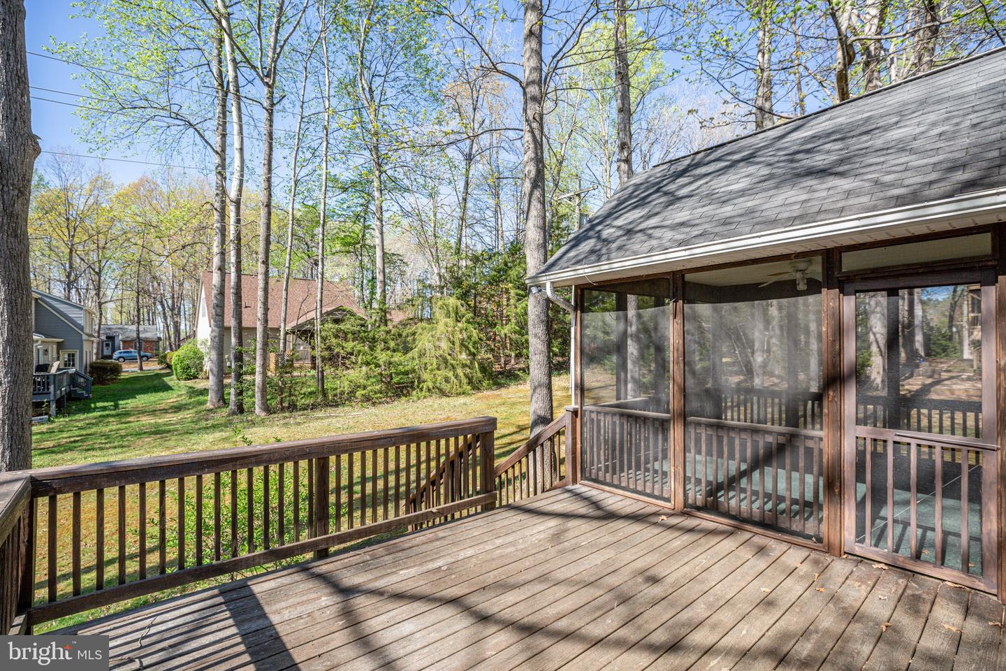 4233 Lakeview PARKWAY