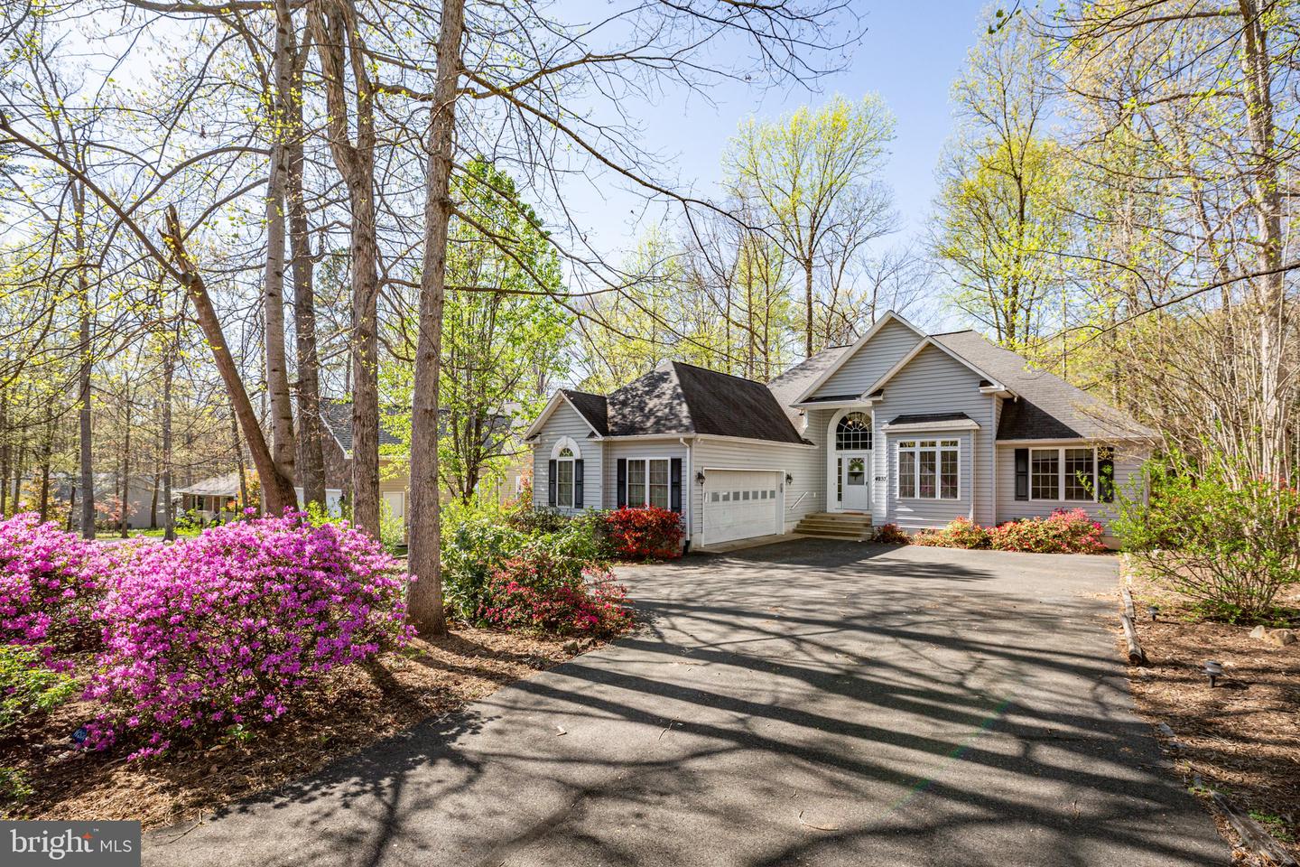4233 Lakeview PARKWAY