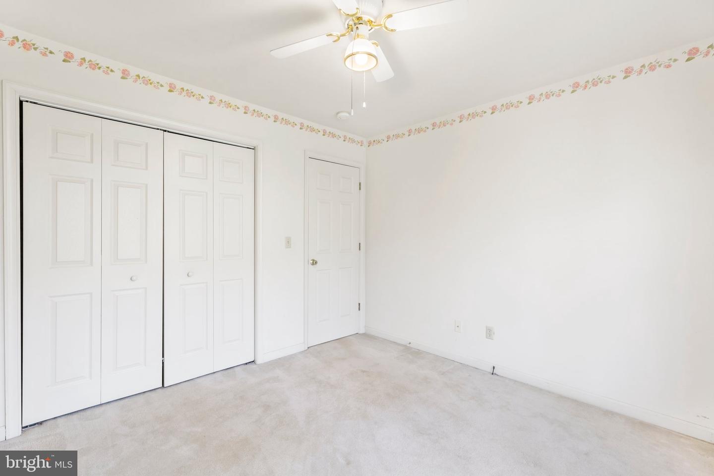4233 Lakeview PARKWAY