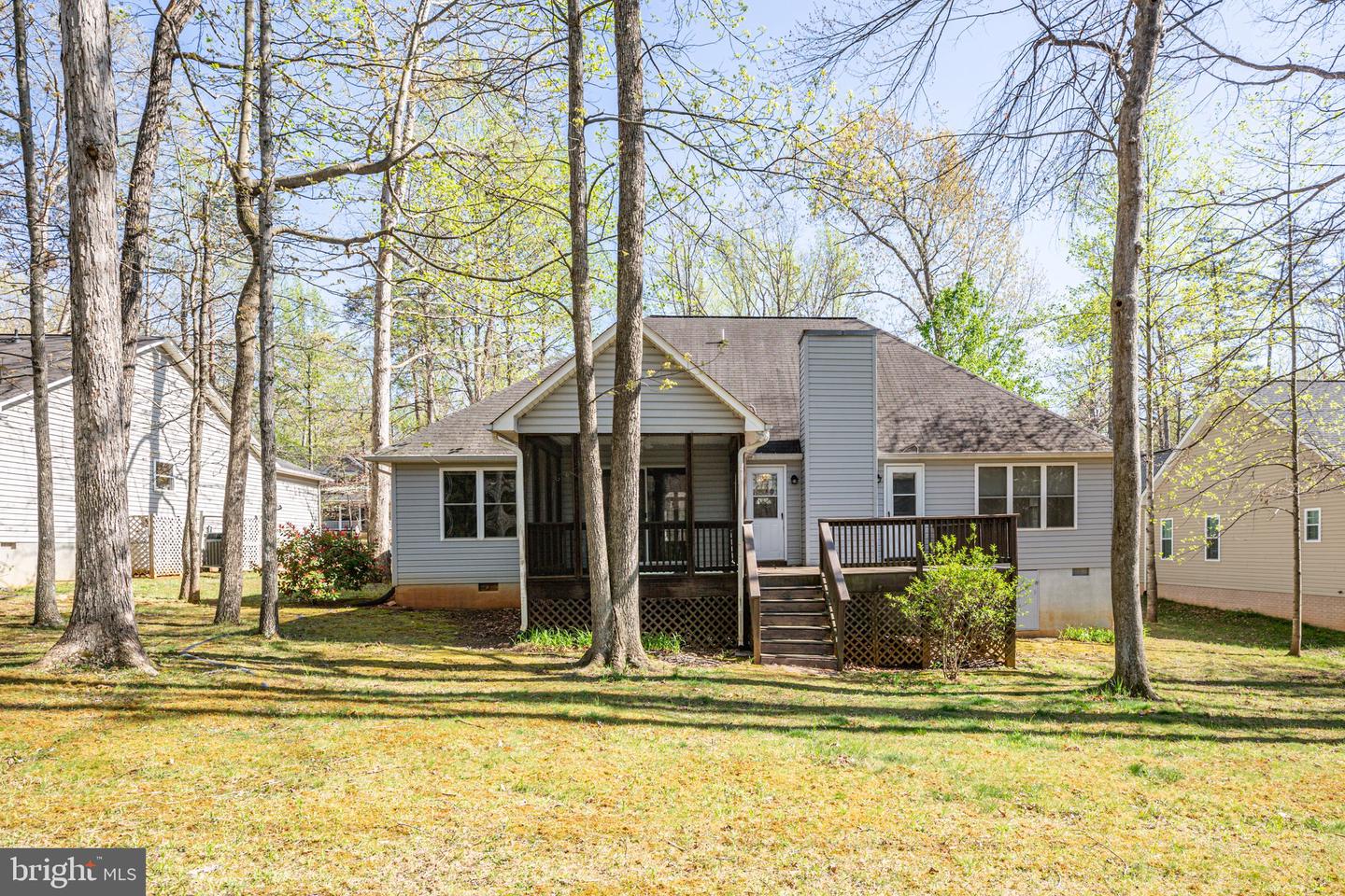 4233 Lakeview PARKWAY