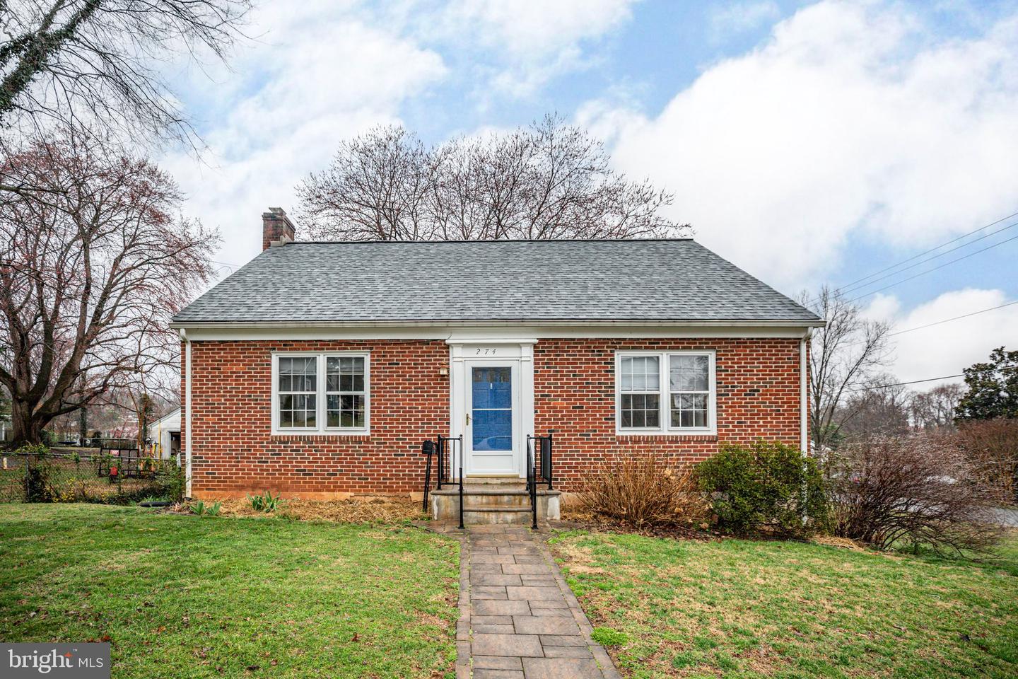 274 Peliso AVENUE