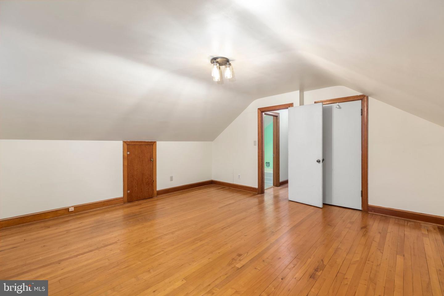 274 Peliso AVENUE