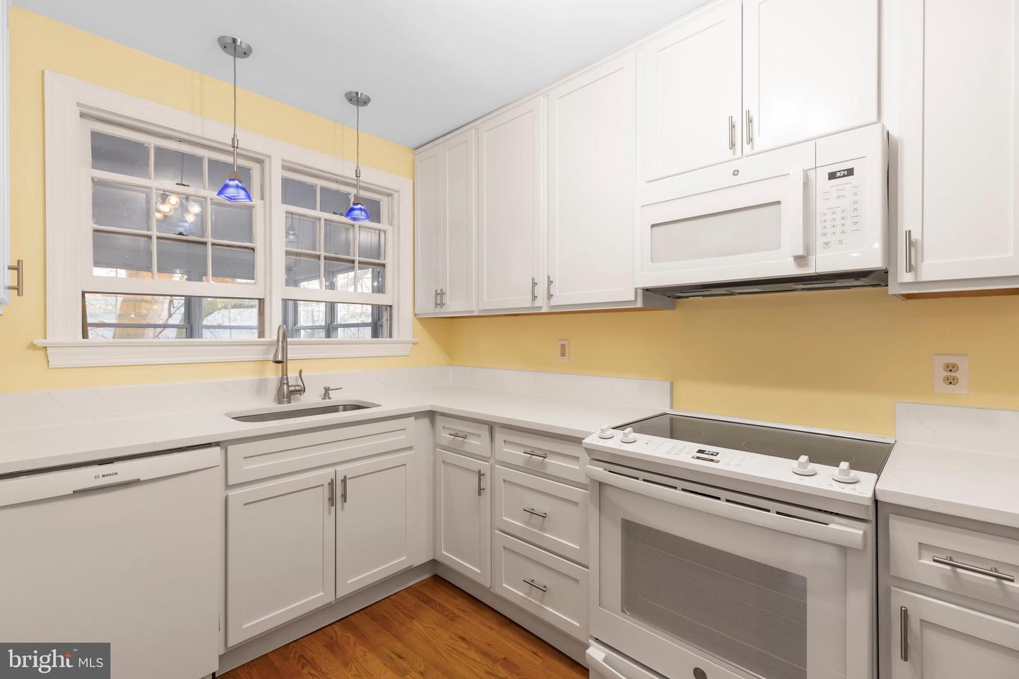 274 Peliso AVENUE