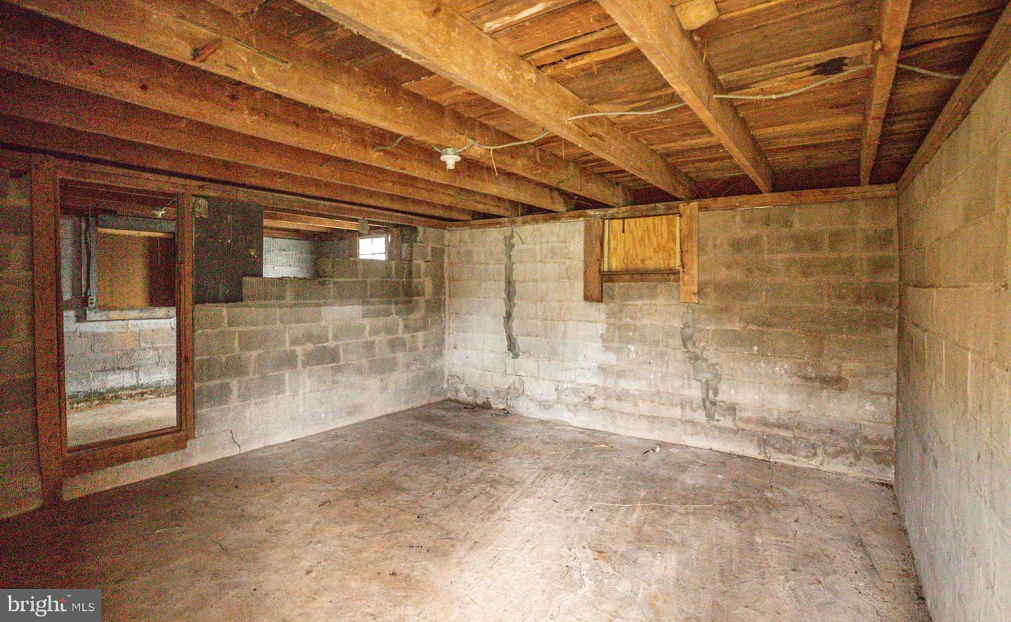274 Peliso AVENUE