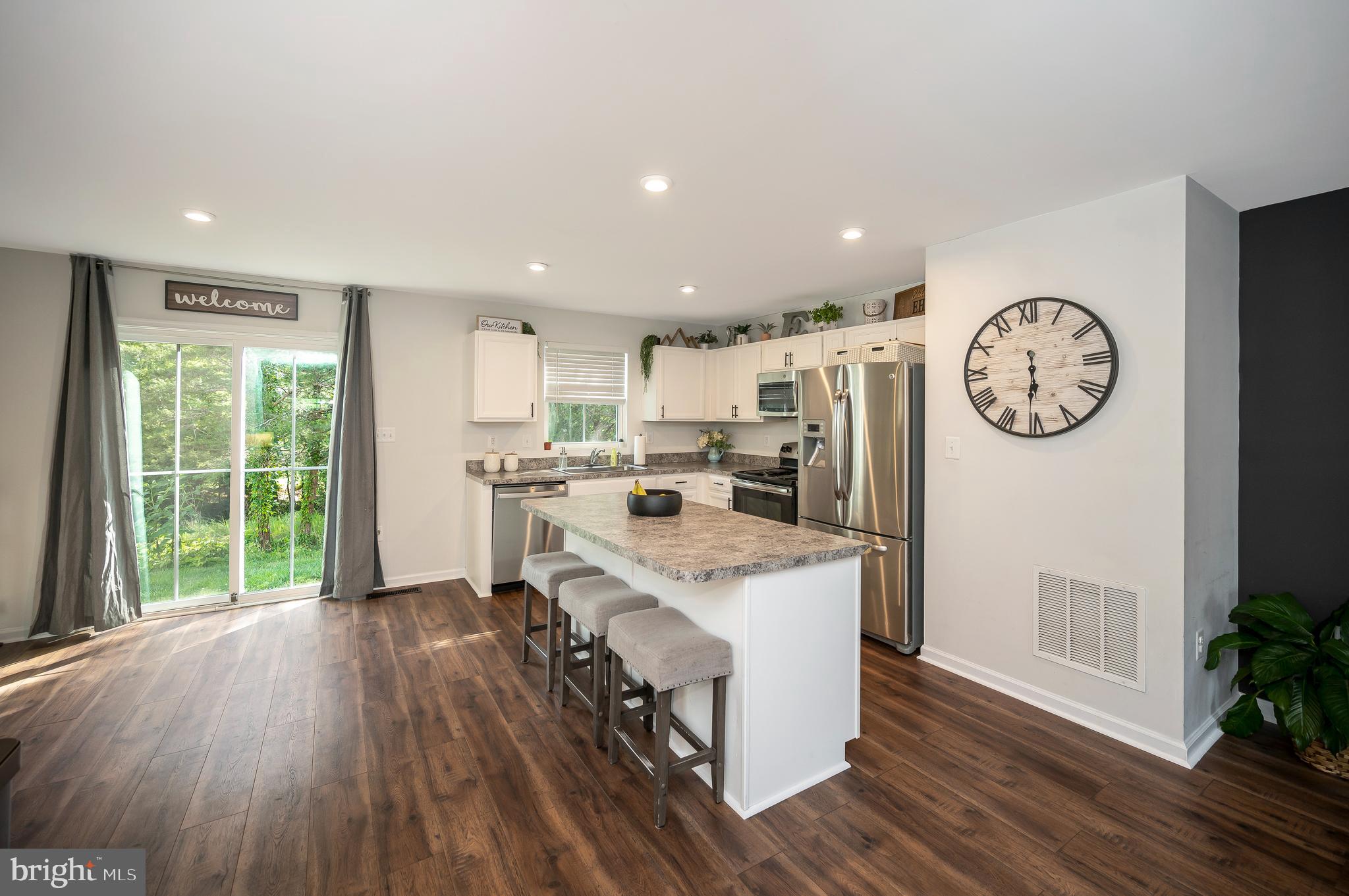 35328 River Bend DRIVE