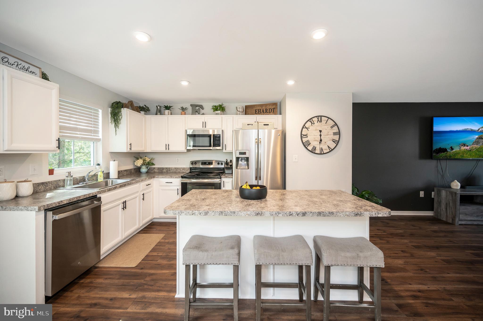 35328 River Bend DRIVE