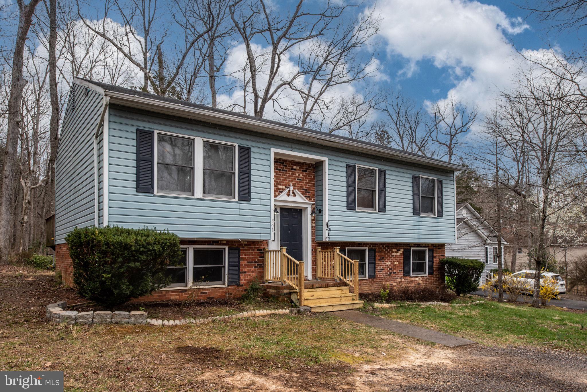 201 Monticello CIRCLE