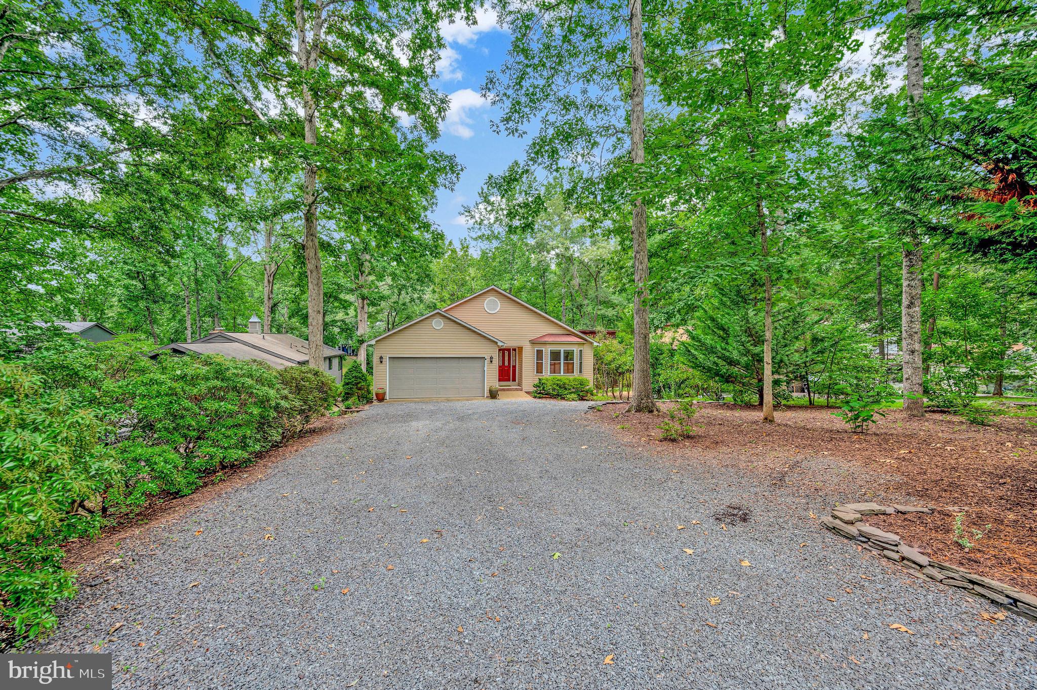 116 Cumberland CIRCLE