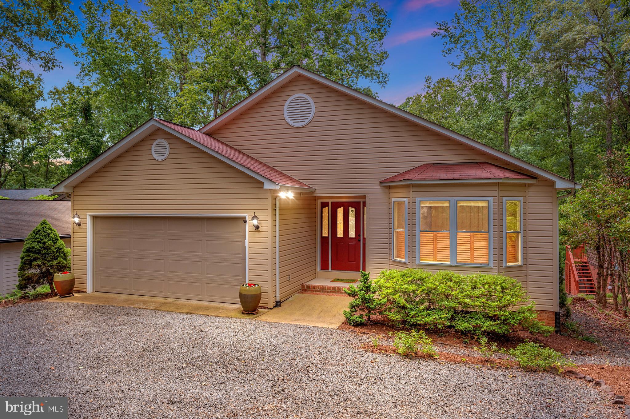 116 Cumberland CIRCLE