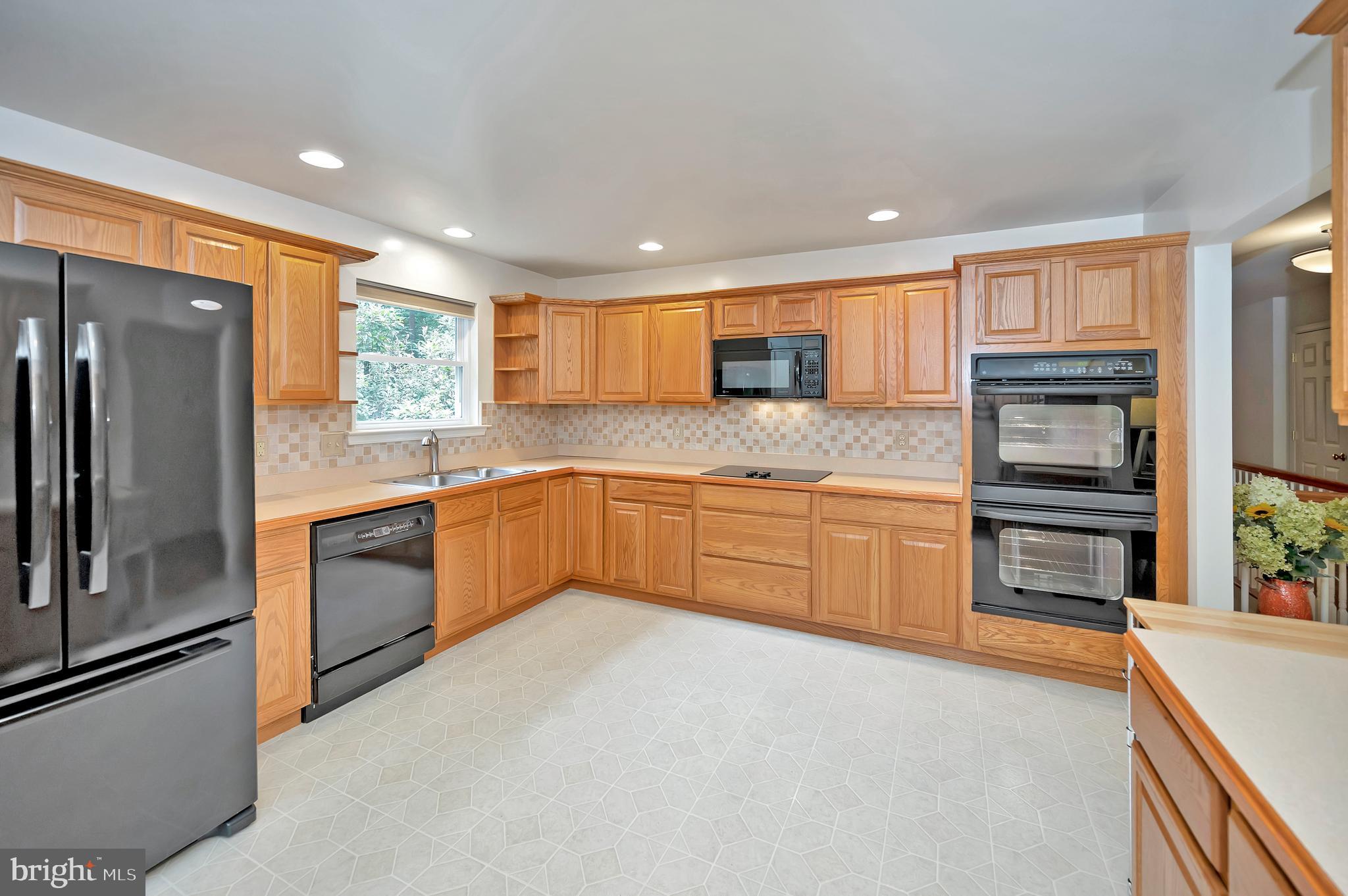 116 Cumberland CIRCLE