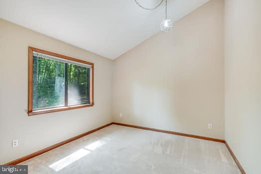 1503 Lakeview Pkwy