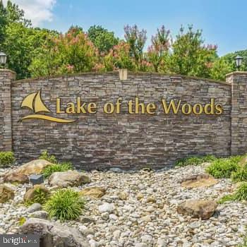 1503 Lakeview Pkwy